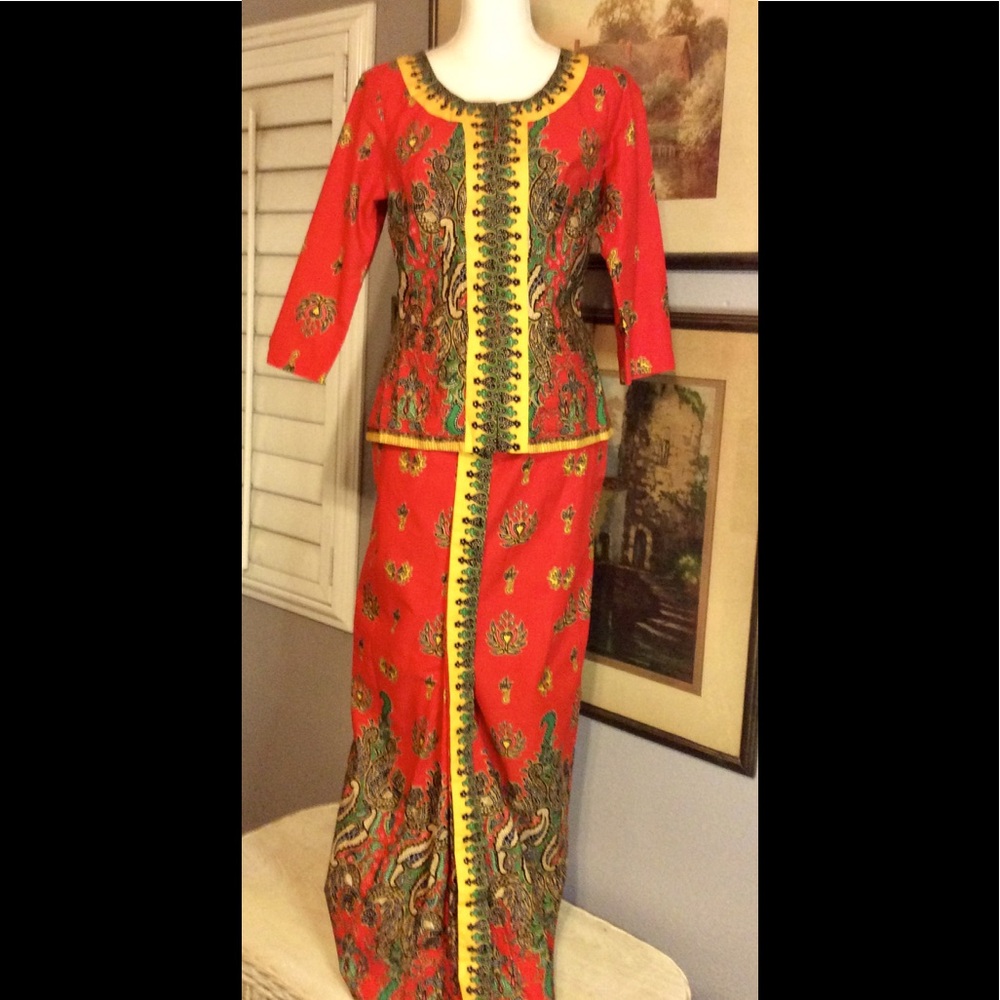 Vintage Indonesian 2-pc Dress/Costume Sz. M